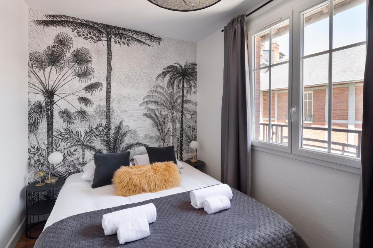 Le Carre Sainte-Anne - Appt En Plein Centre Historique Apartment แรนส์ ภายนอก รูปภาพ
